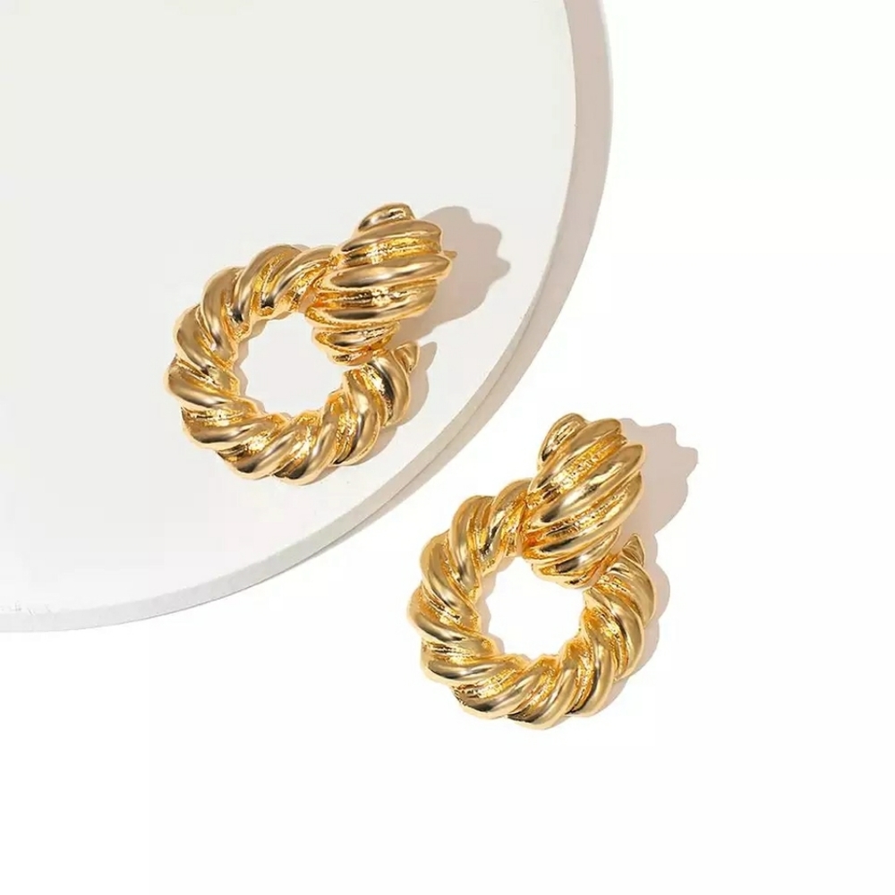 Gold earrings - Picture 7 of 8
